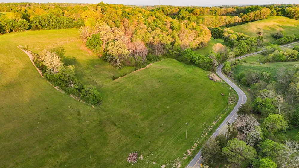 53 Pleasant Hill Lynchburg, TN 37352