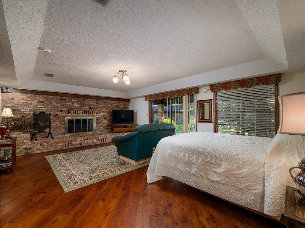1639 SE Loop 456 Jacksonville, TX 75766