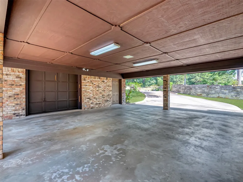 1639 SE Loop 456 Jacksonville, TX 75766