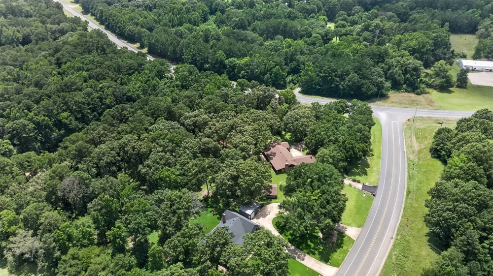 1639 SE Loop 456 Jacksonville, TX 75766