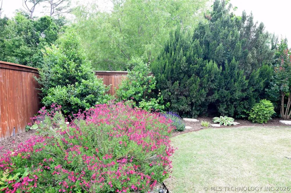 2404 E 140th Place Jenks, OK 74008