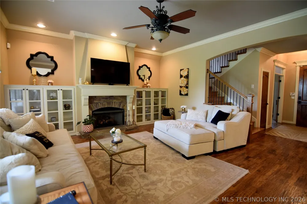 2404 E 140th Place Jenks, OK 74008