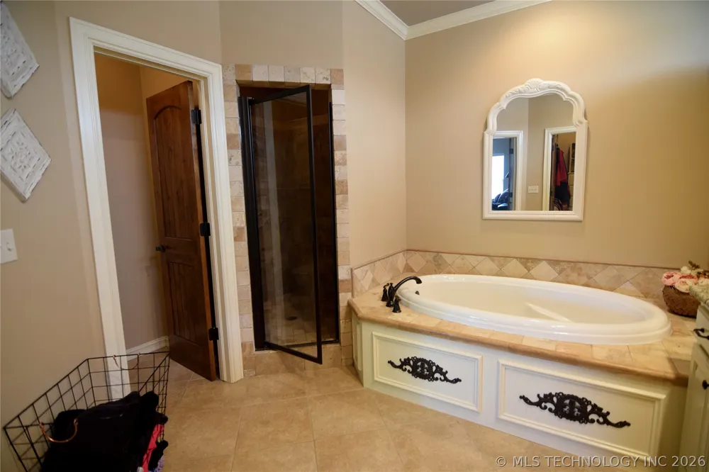 2404 E 140th Place Jenks, OK 74008