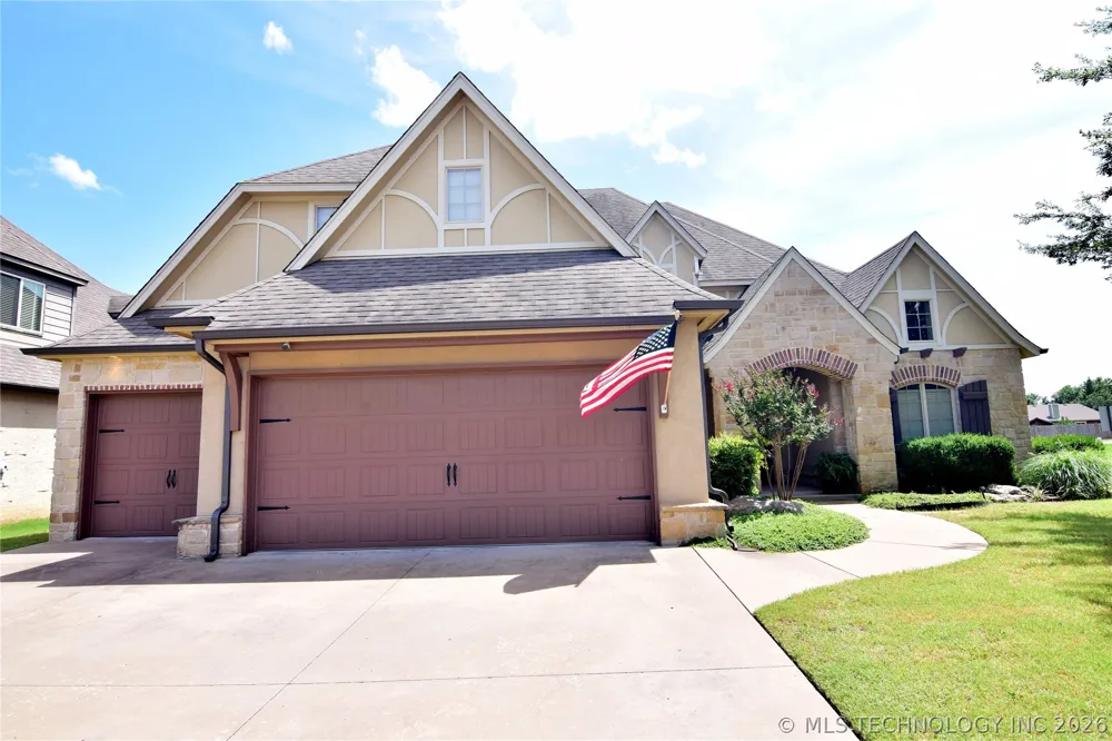 2404 E 140th Place Jenks, OK 74008