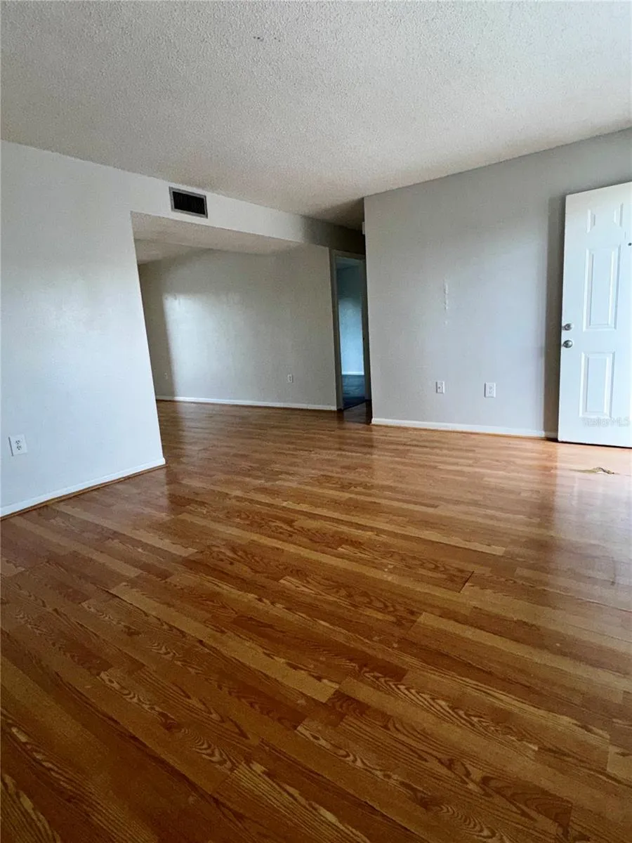 1130 LAKE PARKER AVENUE #E332 Lakeland, FL 33805