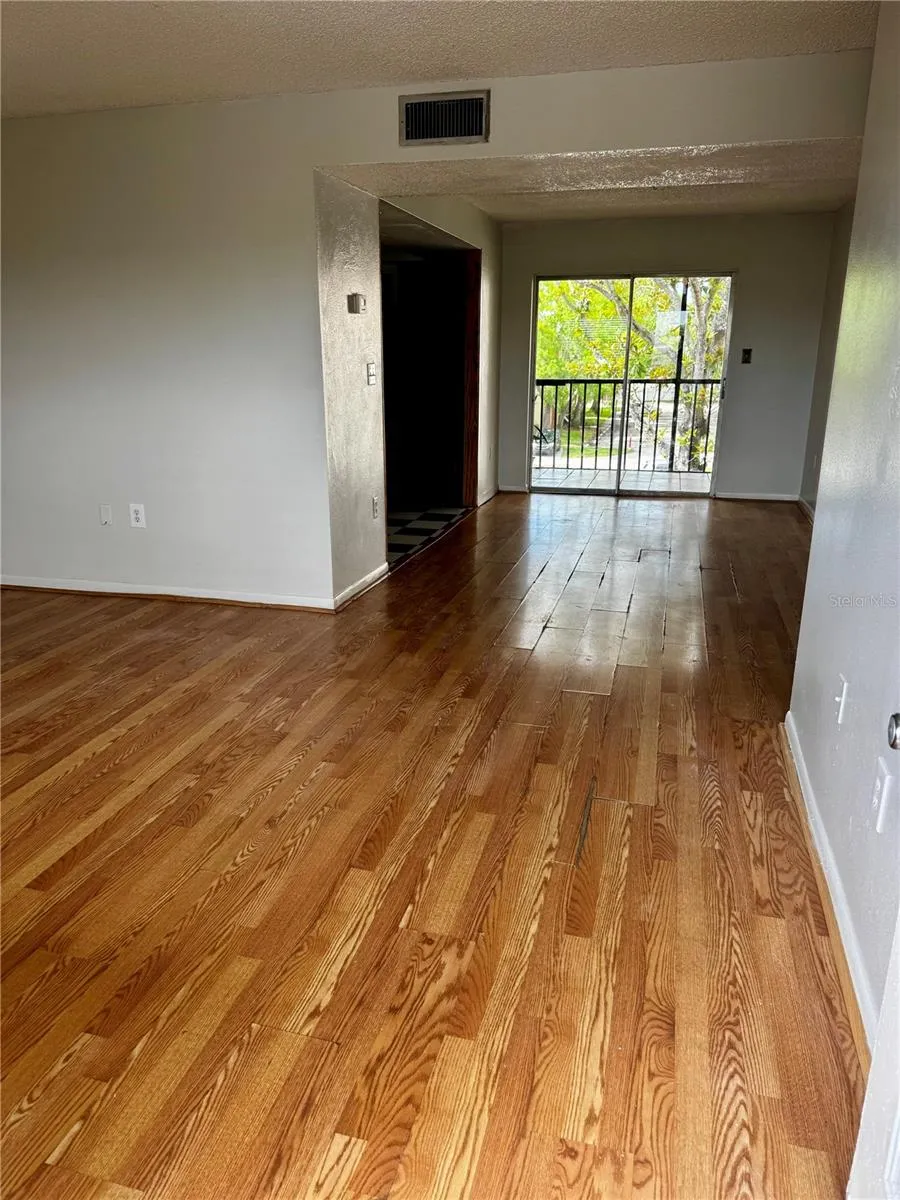 1130 LAKE PARKER AVENUE #E332 Lakeland, FL 33805