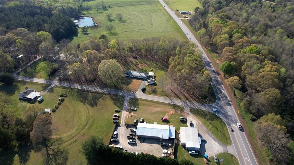 10 Wolfskin Road Arnoldsville, GA 30619