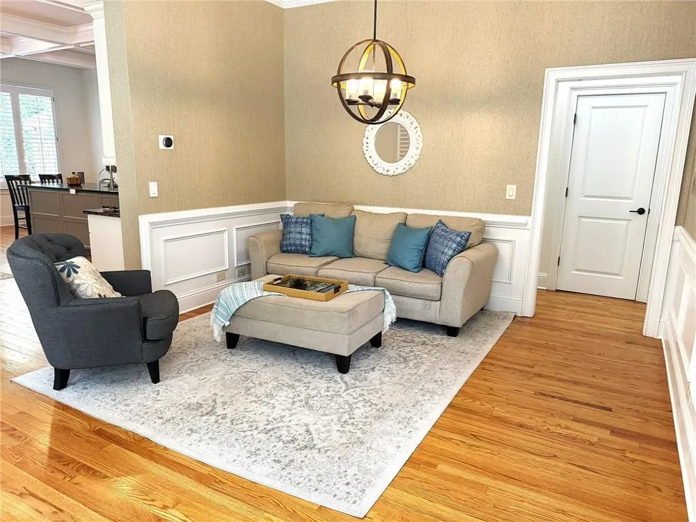 6070 Narcissa Place Johns Creek, GA 30097