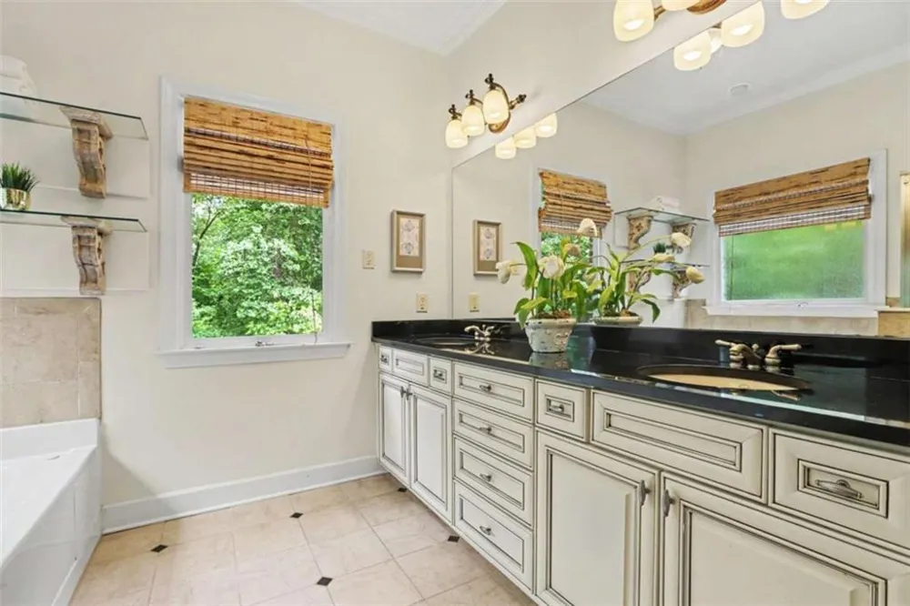 6070 Narcissa Place Johns Creek, GA 30097