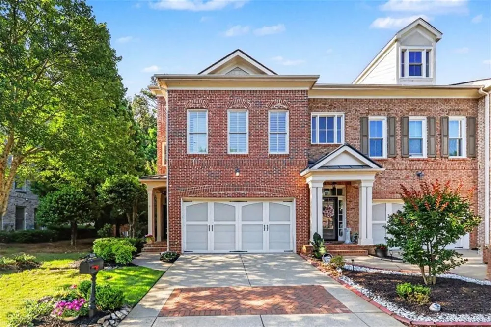 6070 Narcissa Place Johns Creek, GA 30097