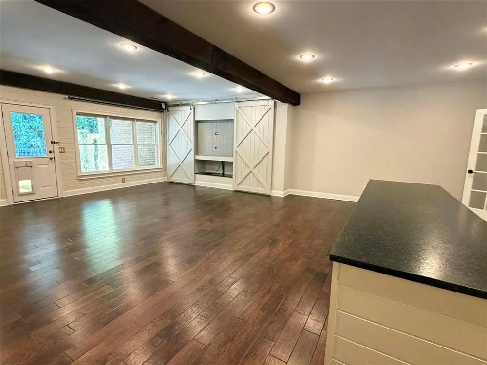 6070 Narcissa Place Johns Creek, GA 30097