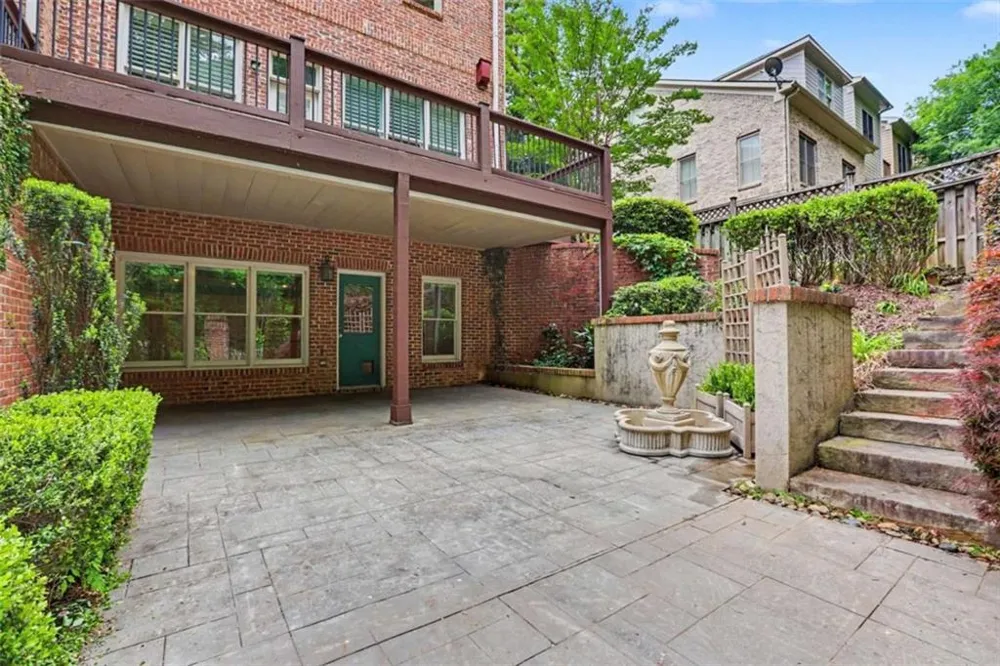 6070 Narcissa Place Johns Creek, GA 30097