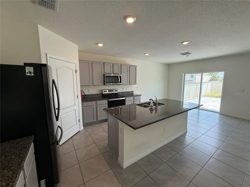 2029 MAPLE RIDGE DRIVE Zellwood, FL 32798