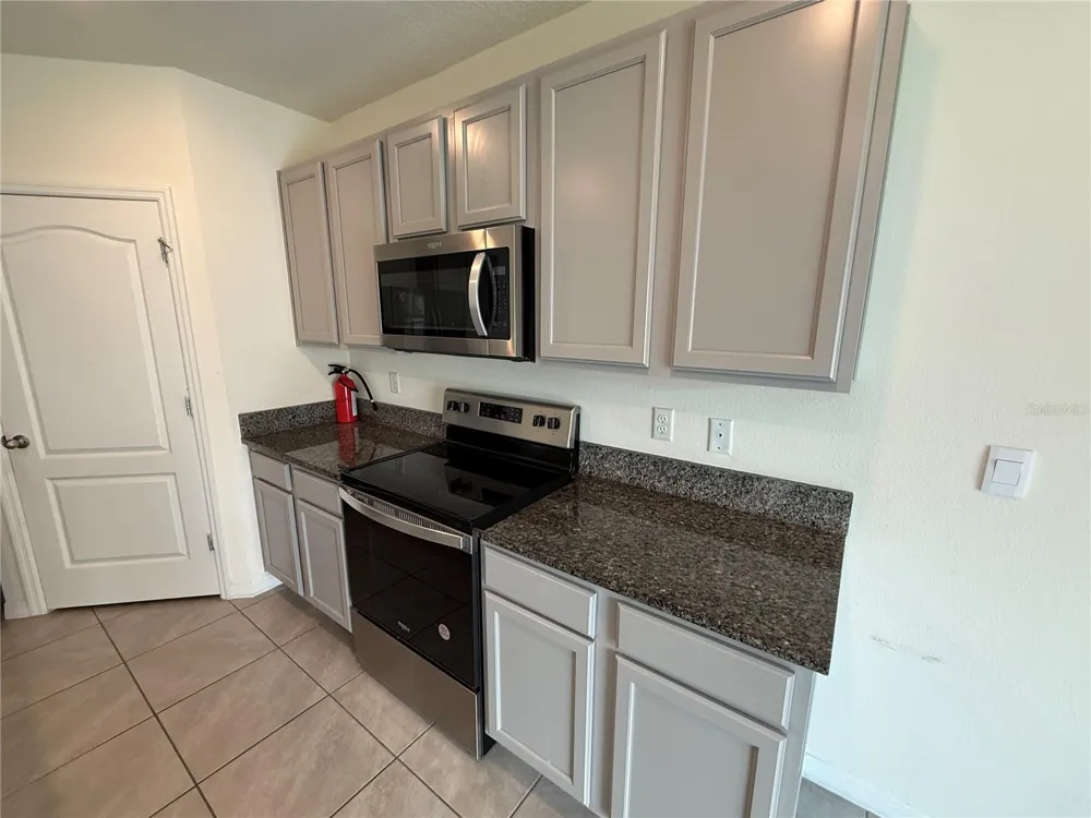 2029 MAPLE RIDGE DRIVE Zellwood, FL 32798
