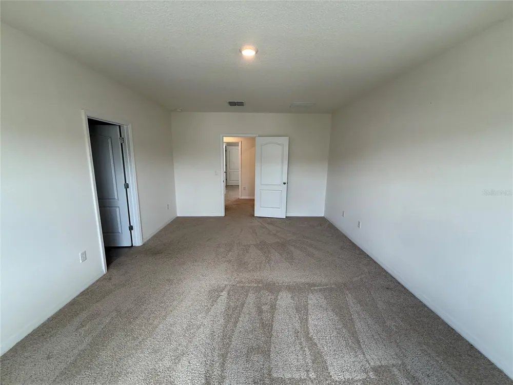 2029 MAPLE RIDGE DRIVE Zellwood, FL 32798