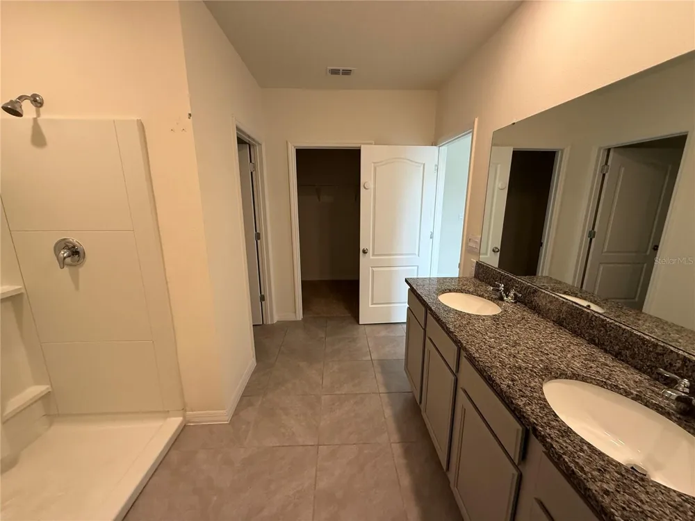 2029 MAPLE RIDGE DRIVE Zellwood, FL 32798