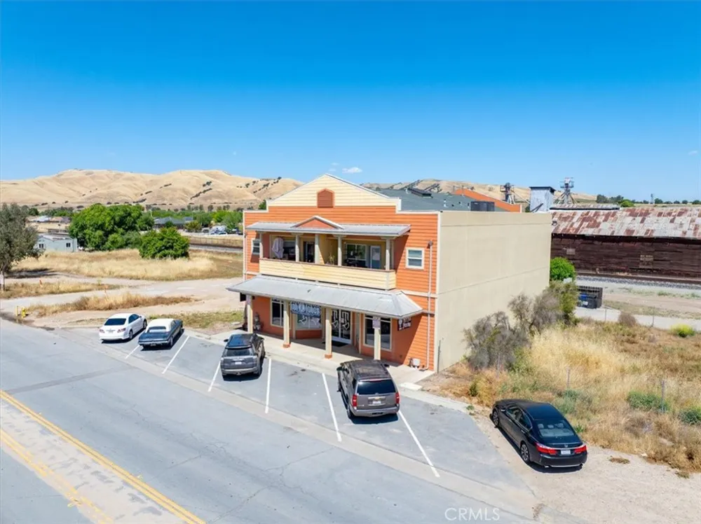 1470 Mission Street San Miguel, CA 93451