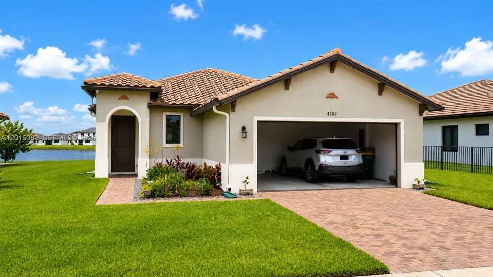 4989 OFANTO LN Ave Maria, FL 34142