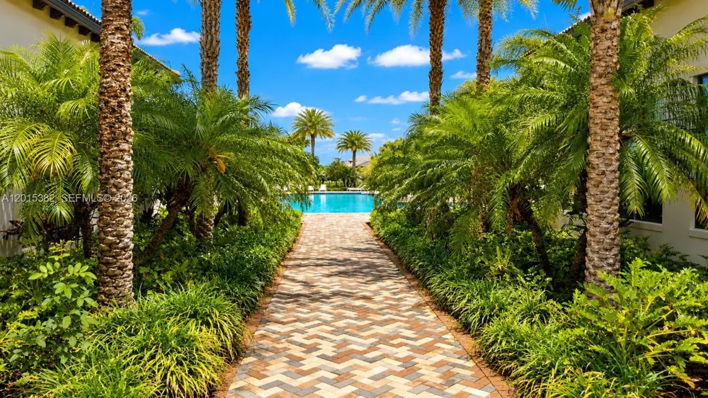 4989 OFANTO LN Ave Maria, FL 34142