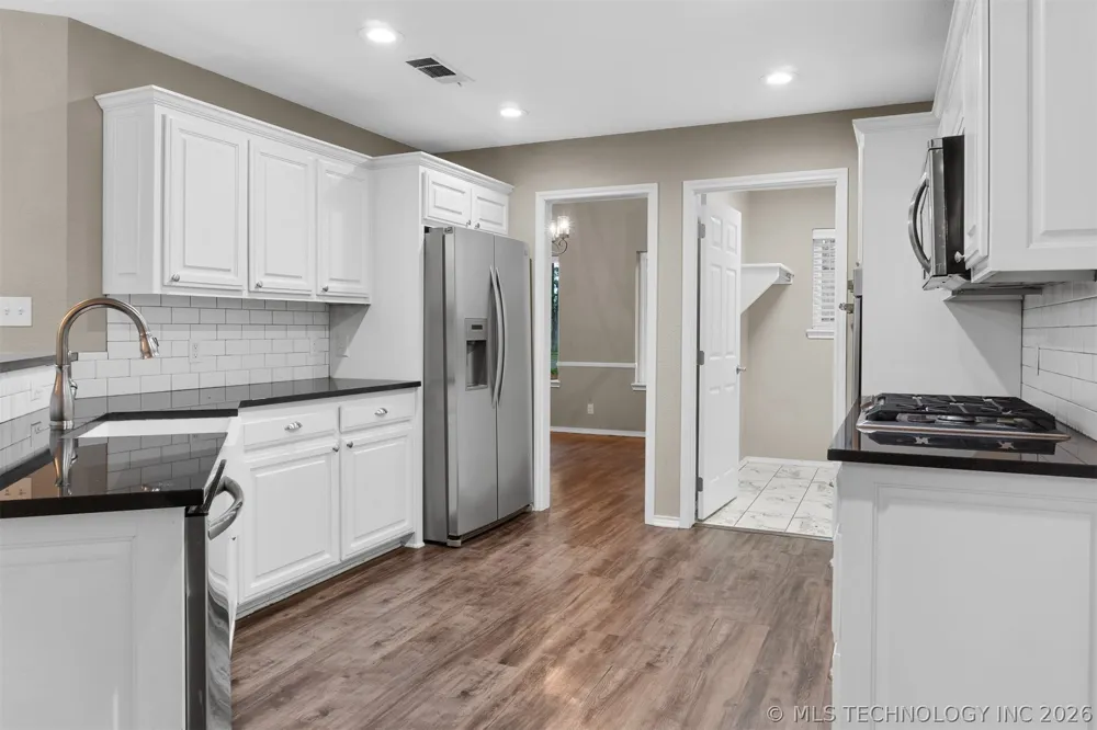 3005 Quail Ridge Durant, OK 74701