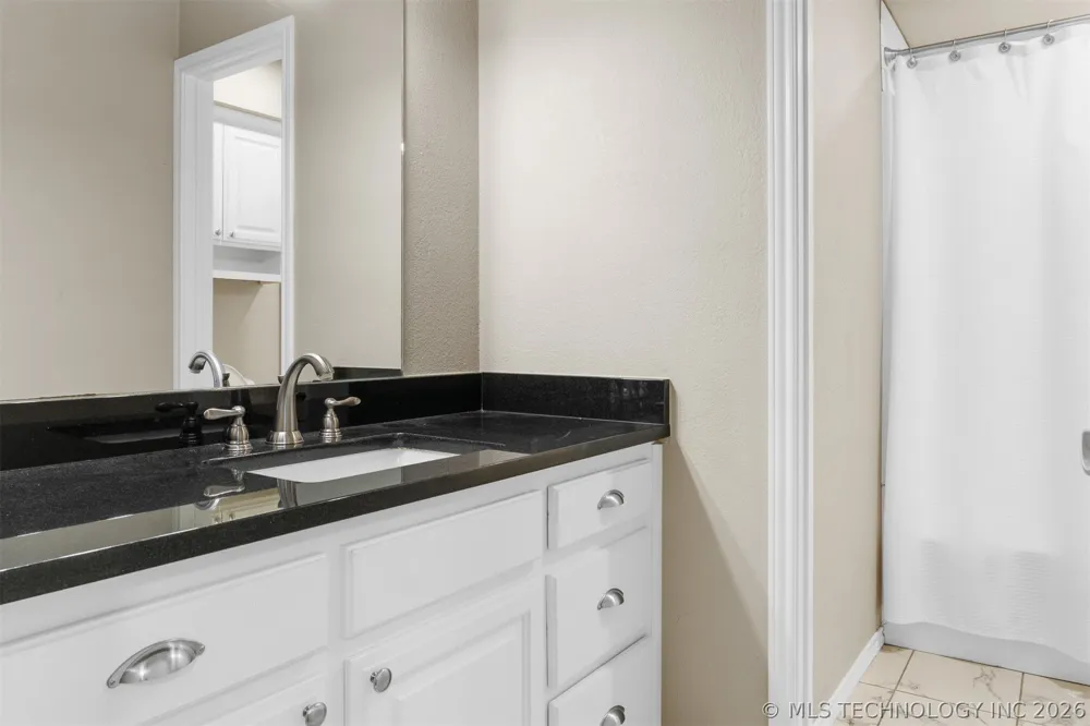 3005 Quail Ridge Durant, OK 74701