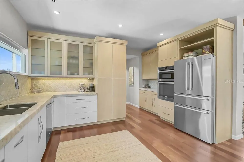 627 OWL WAY Sarasota, FL 34236