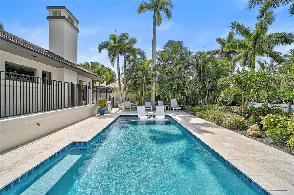 627 OWL WAY Sarasota, FL 34236