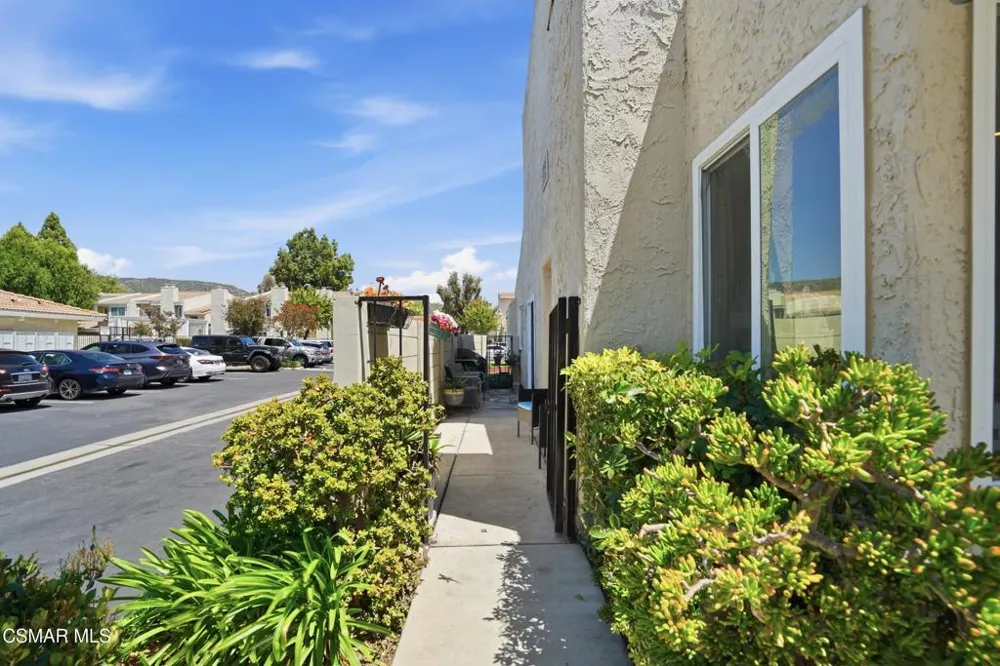 1896 Stow Street Simi Valley, CA 93063