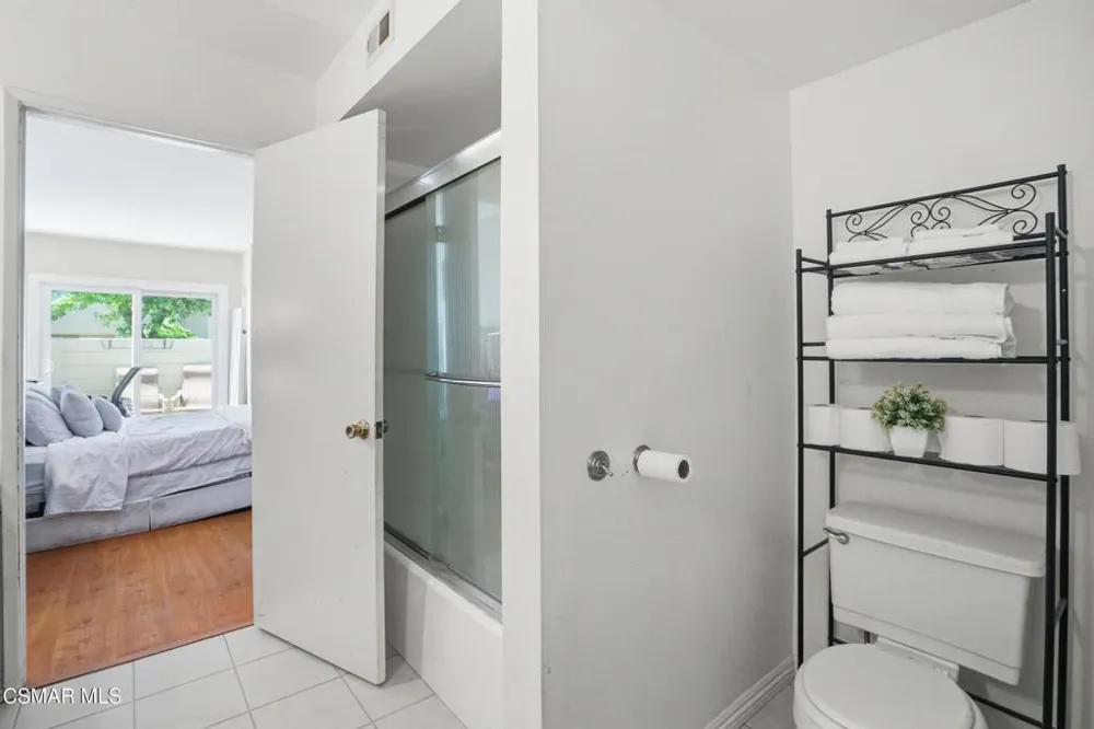 1896 Stow Street Simi Valley, CA 93063