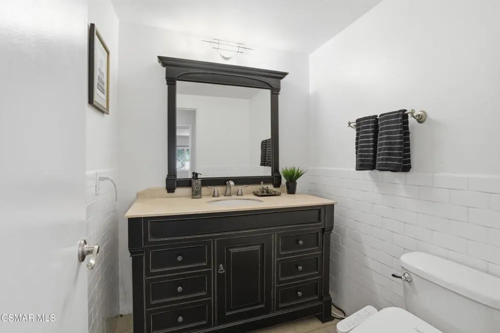 1896 Stow Street Simi Valley, CA 93063