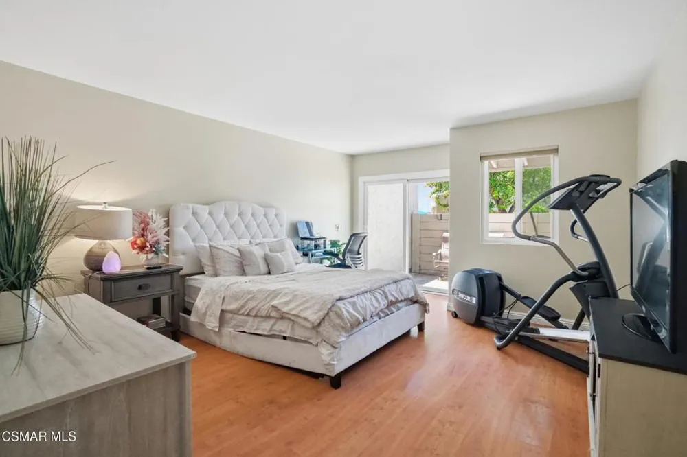 1896 Stow Street Simi Valley, CA 93063