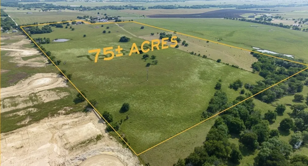 1211 W Fm 922 Valley View, TX 76272