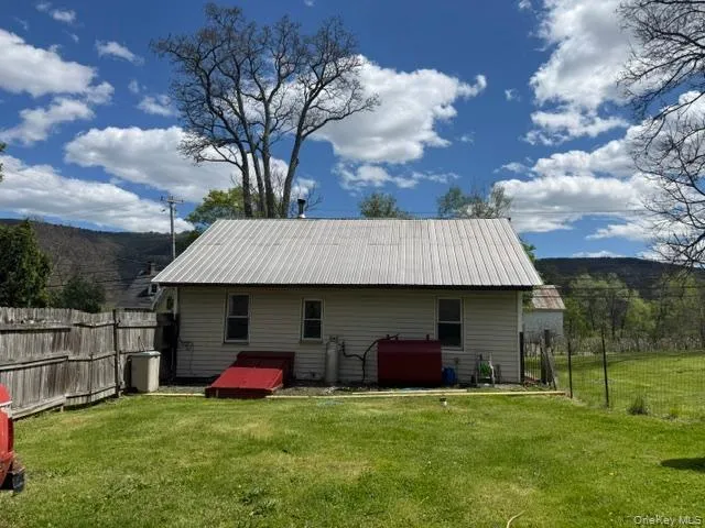 1 Jackson Drive Ellenville, NY 12428