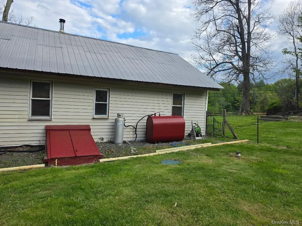 1 Jackson Drive Ellenville, NY 12428