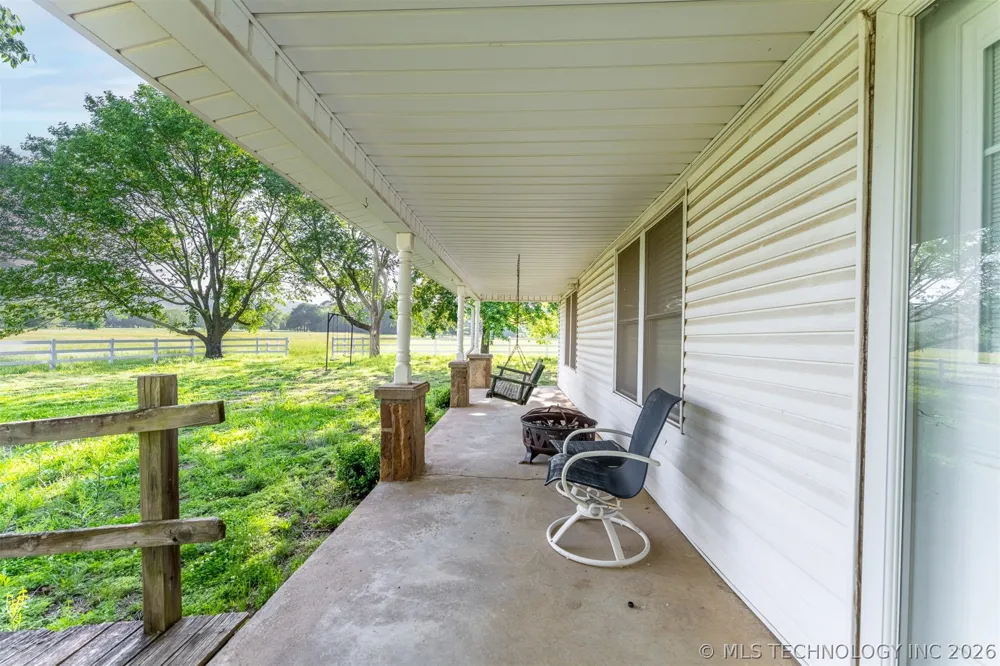 5874 E 273rd Street S Porum, OK 74455