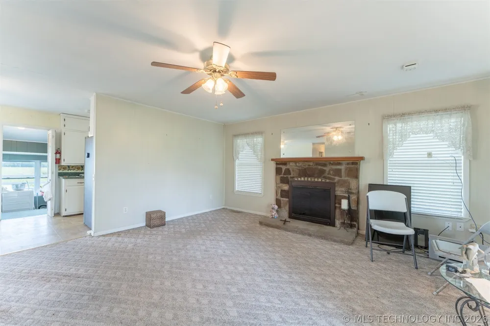 5874 E 273rd Street S Porum, OK 74455