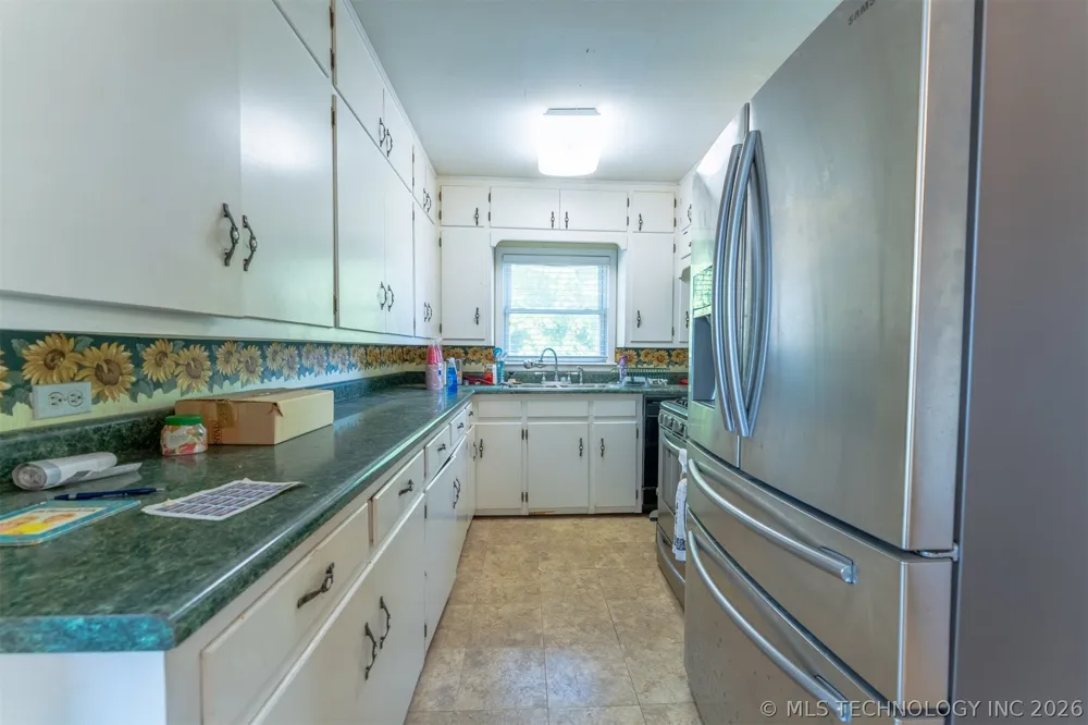 5874 E 273rd Street S Porum, OK 74455