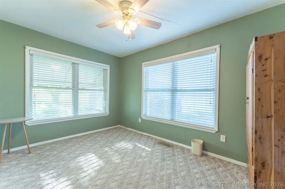5874 E 273rd Street S Porum, OK 74455