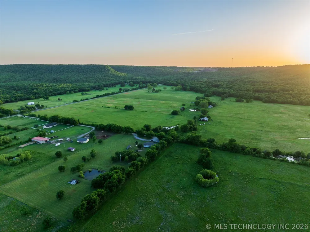 5874 E 273rd Street S Porum, OK 74455