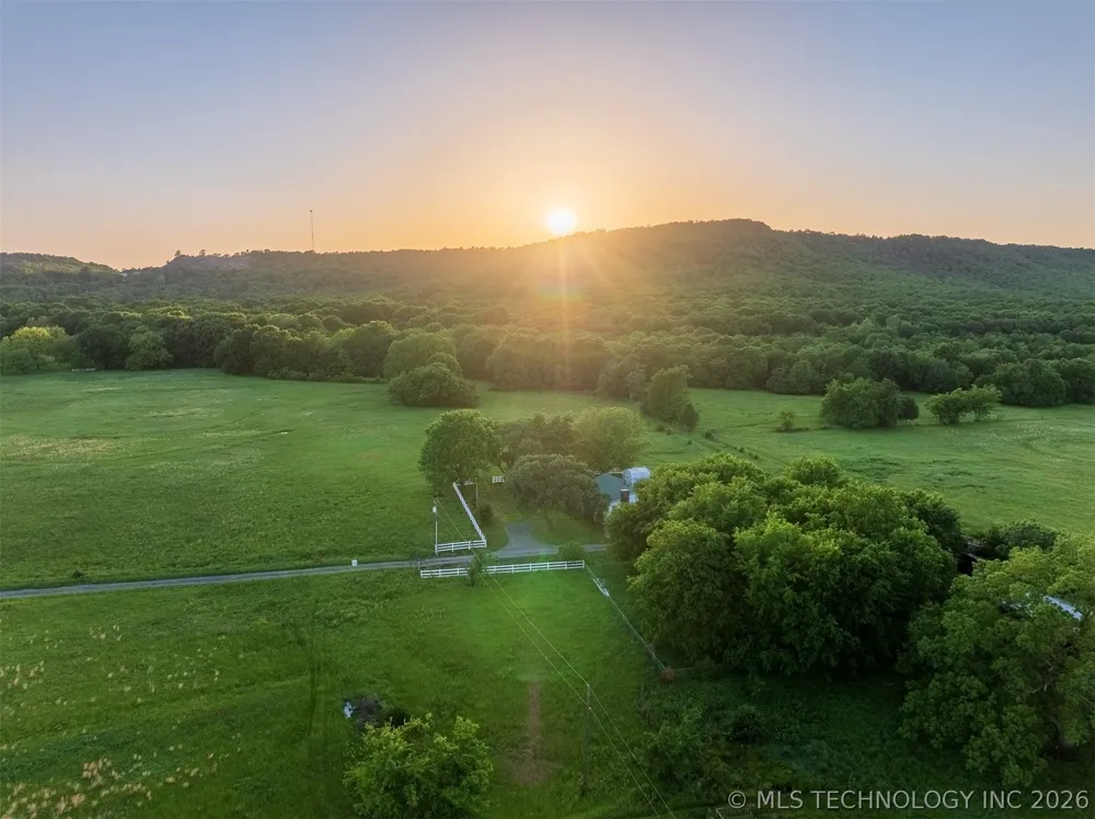 5874 E 273rd Street S Porum, OK 74455