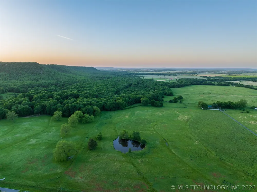 5874 E 273rd Street S Porum, OK 74455