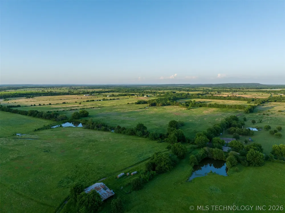 5874 E 273rd Street S Porum, OK 74455