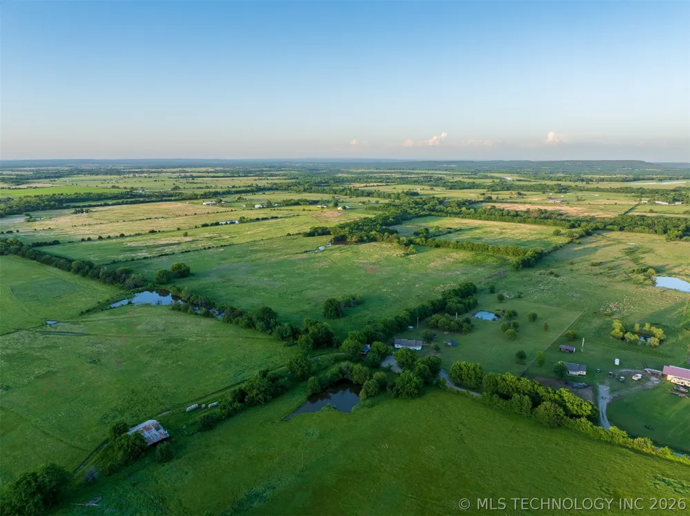 5874 E 273rd Street S Porum, OK 74455