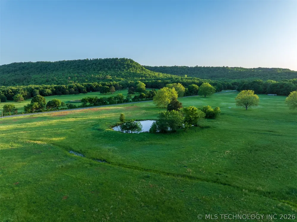 5874 E 273rd Street S Porum, OK 74455