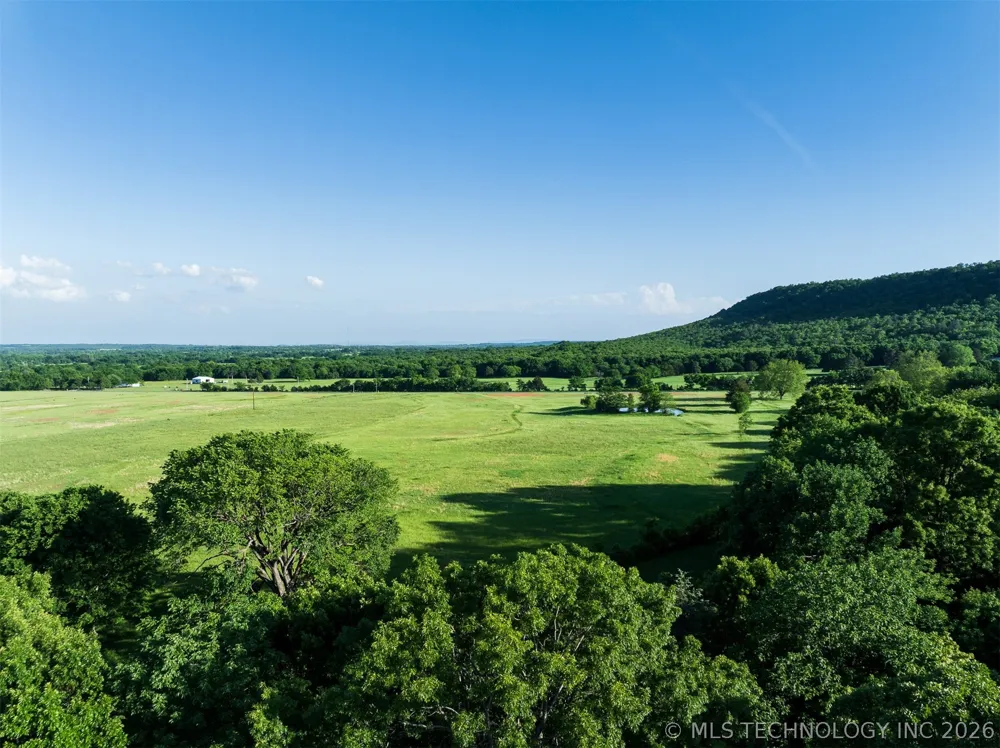 5874 E 273rd Street S Porum, OK 74455