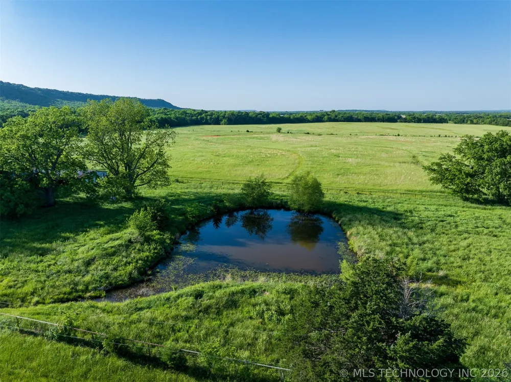 5874 E 273rd Street S Porum, OK 74455