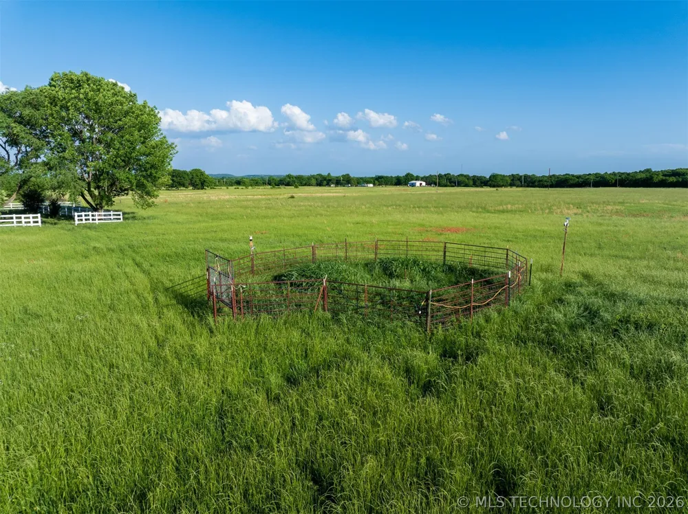 5874 E 273rd Street S Porum, OK 74455