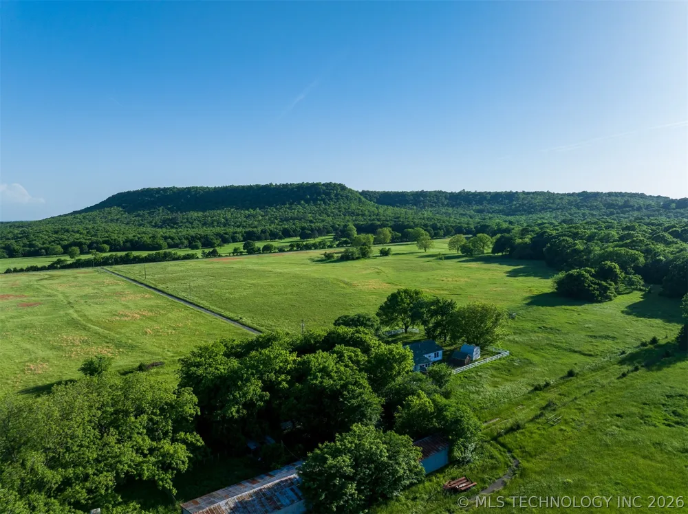5874 E 273rd Street S Porum, OK 74455