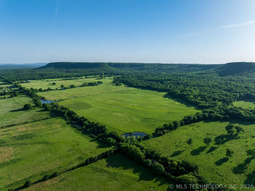 5874 E 273rd Street S Porum, OK 74455