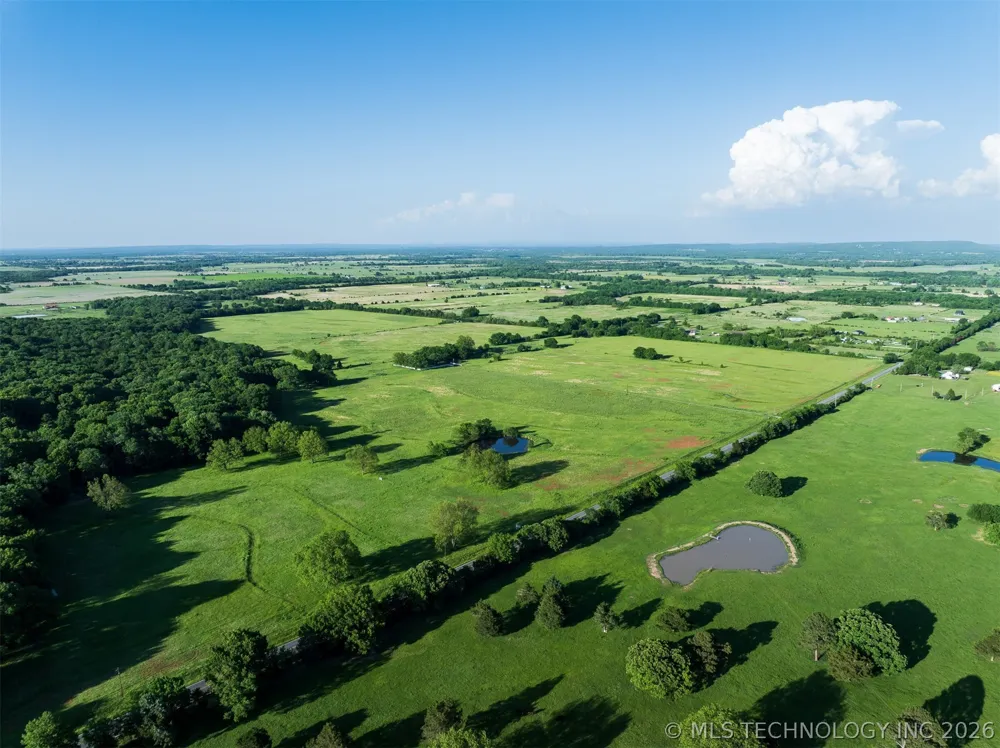 5874 E 273rd Street S Porum, OK 74455